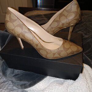 Coach heels Brand newl